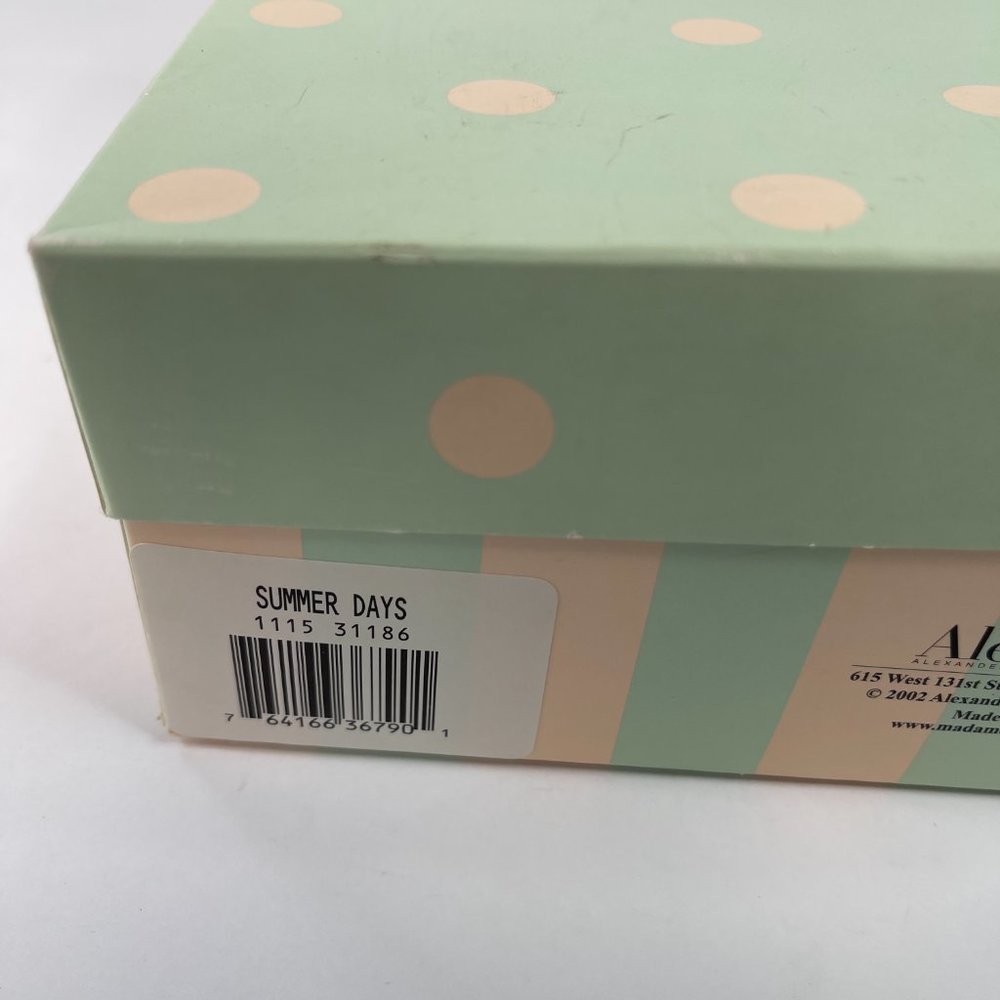 Vintage 2002 Madame Alexander Doll- Summer Days With Hang Tag & Stand - Picture 4 of 5